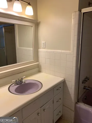 $1,800 | 1000 College Station Road, Athens, GA 30605