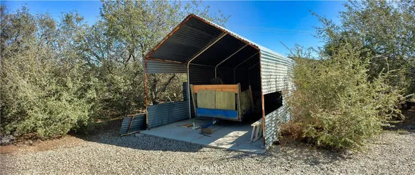 a view of an entrance of the house