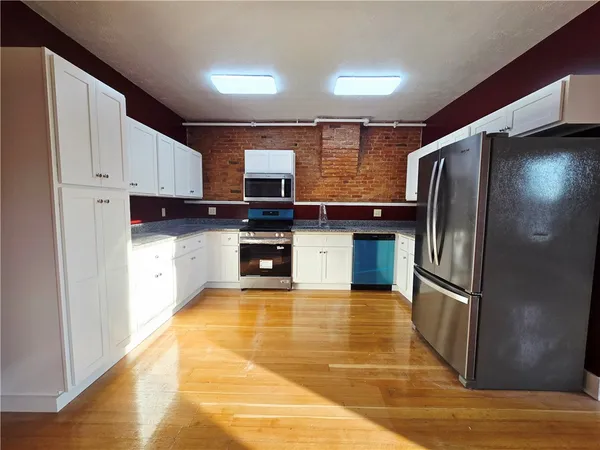 $1,500 | 27 East Main Street, Unit 204, Waterloo, NY 13165