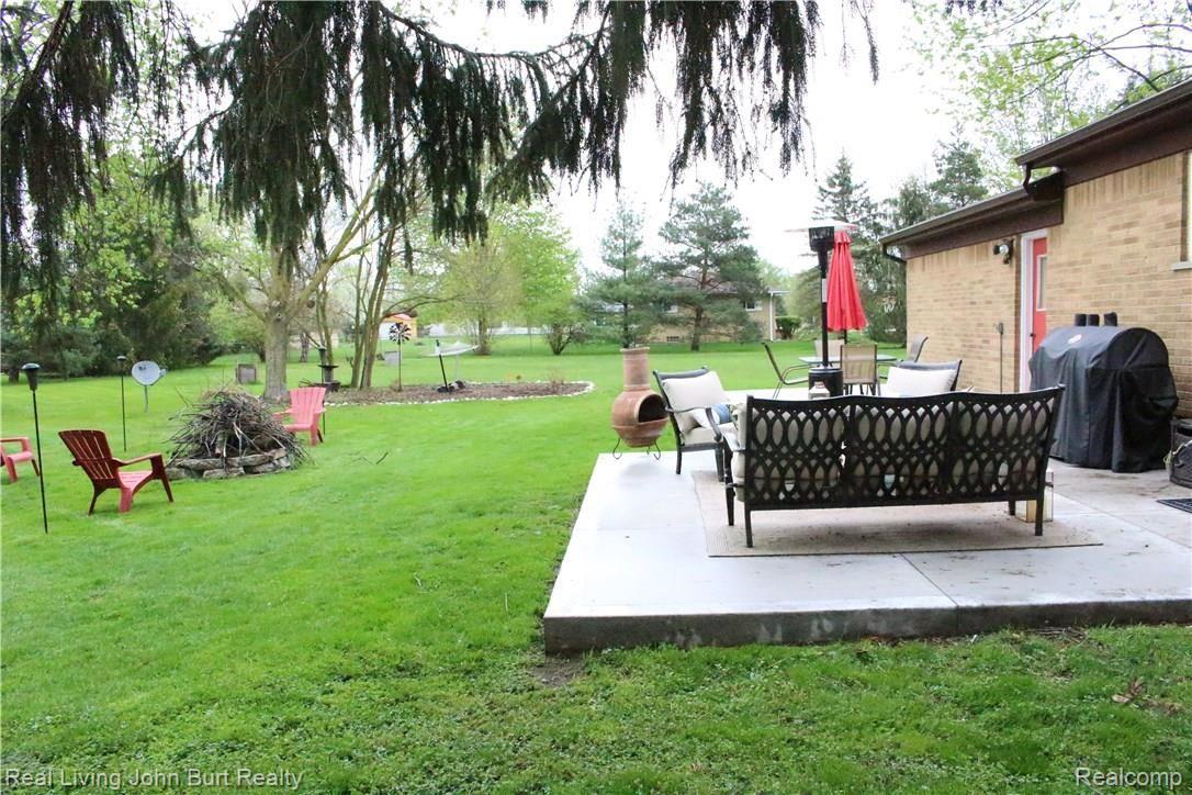 23101 Chapman Road Macomb, MI 48042 - Photo 16 of 27 IMG_6154.JPG