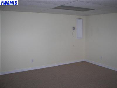12330 Kress Road Roanoke, IN 46783 - Photo 6 of 15 Gallery Image 6