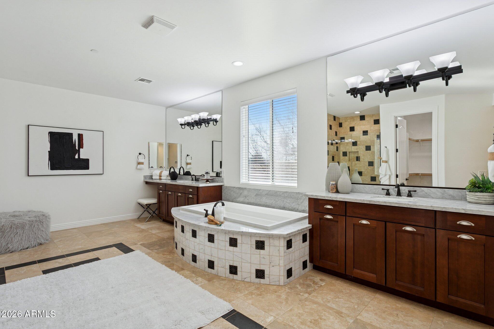3346 North 34th Street Phoenix, AZ 85018 - Photo 51 of 92 Primary Bathroom