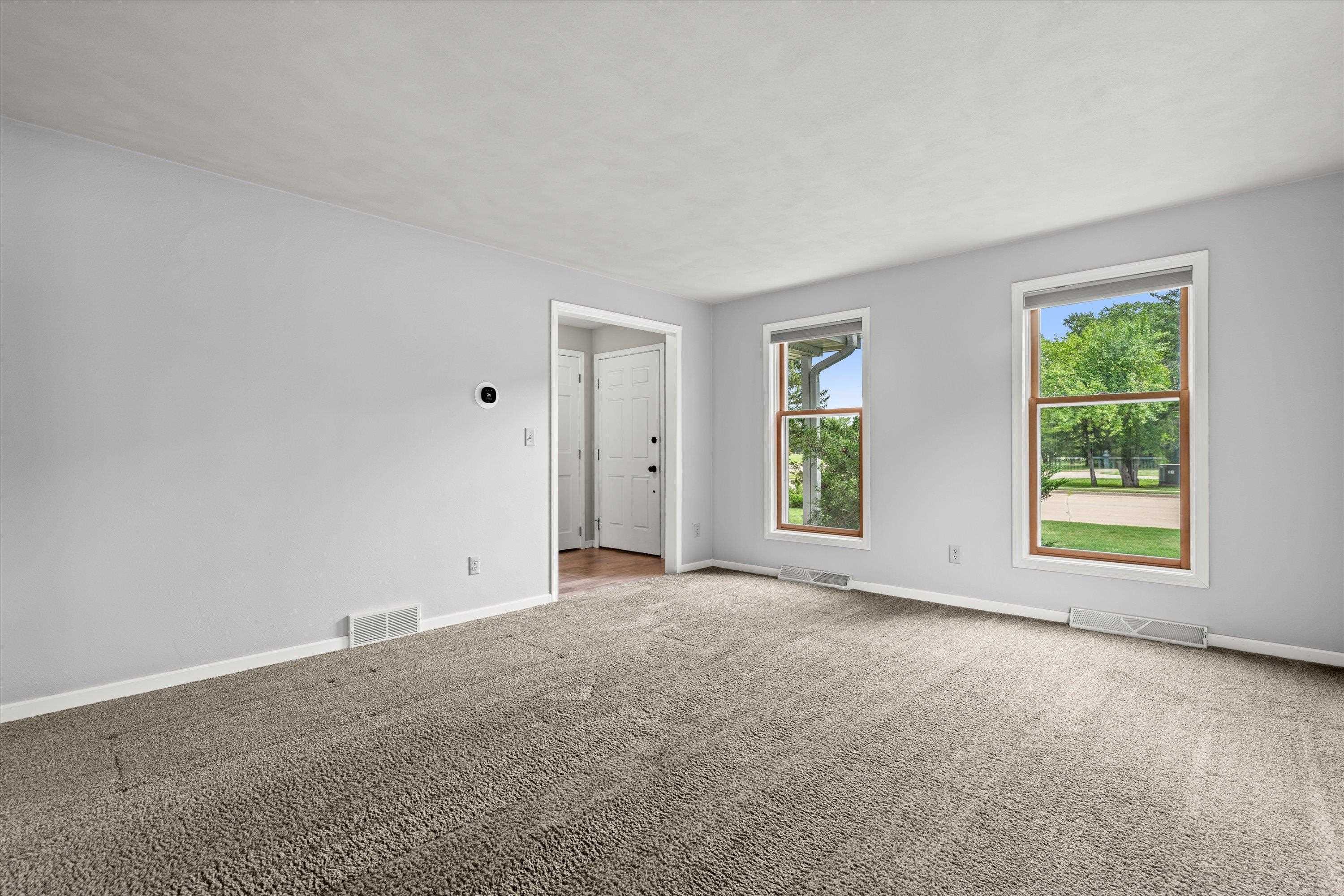 1141 Pendleton Road Neenah, WI 54956 - Photo 7 of 48 Gallery Image 7