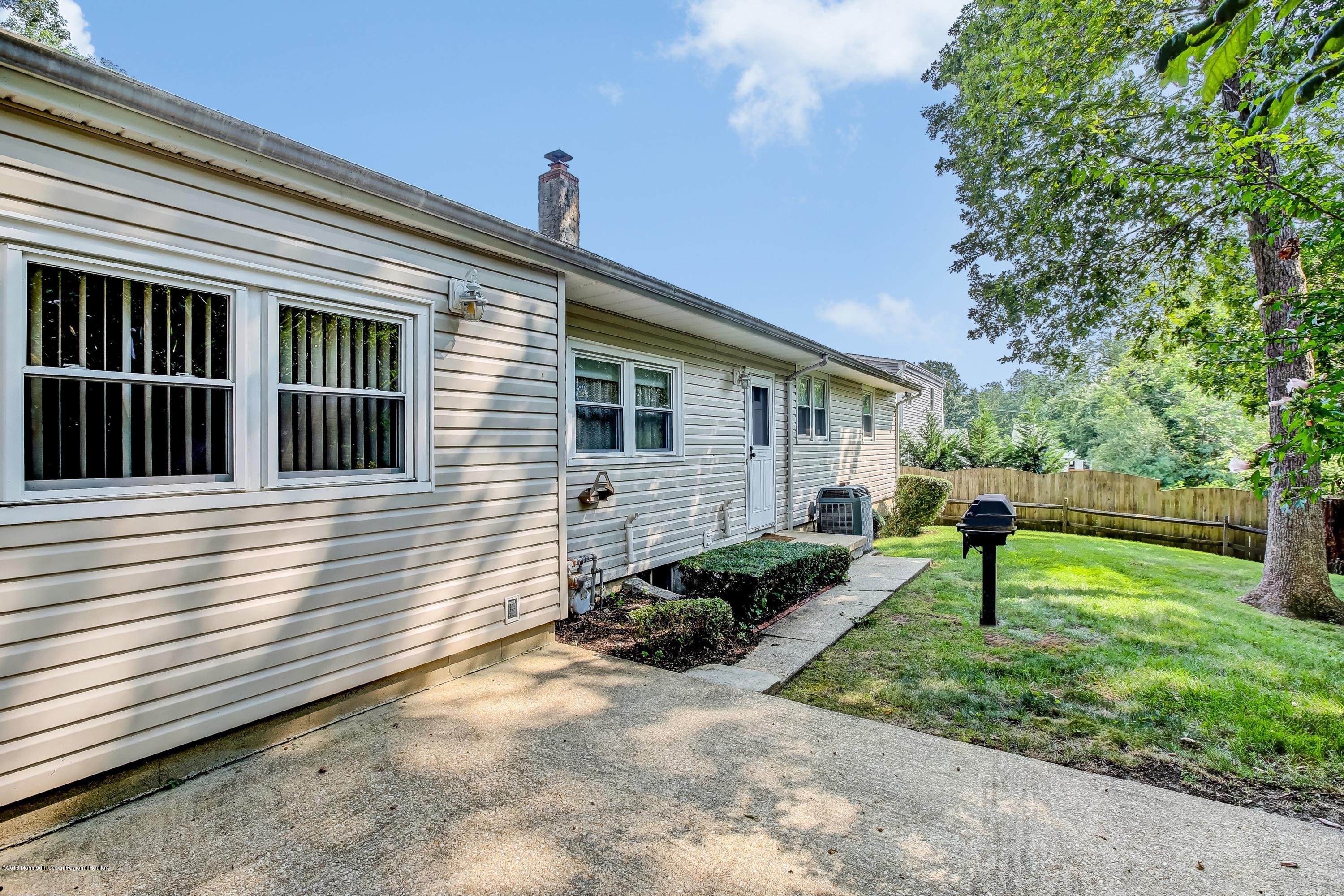 210 Valley Road Neptune Township, NJ 07753 - Photo 24 of 25 024_50771134