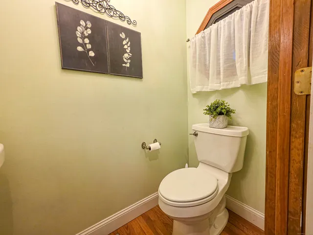 $349,900 | 908 Mill Pond Drive, Unit 908, South Windsor, CT 06074