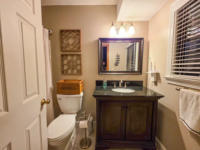 $349,900 | 908 Mill Pond Drive, Unit 908, South Windsor, CT 06074