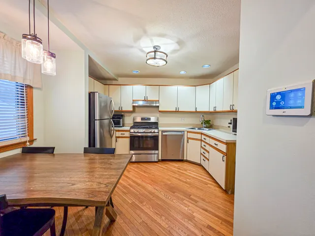 $349,900 | 908 Mill Pond Drive, Unit 908, South Windsor, CT 06074