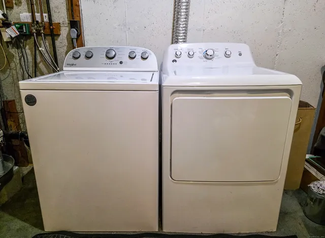 $349,900 | 908 Mill Pond Drive, Unit 908, South Windsor, CT 06074