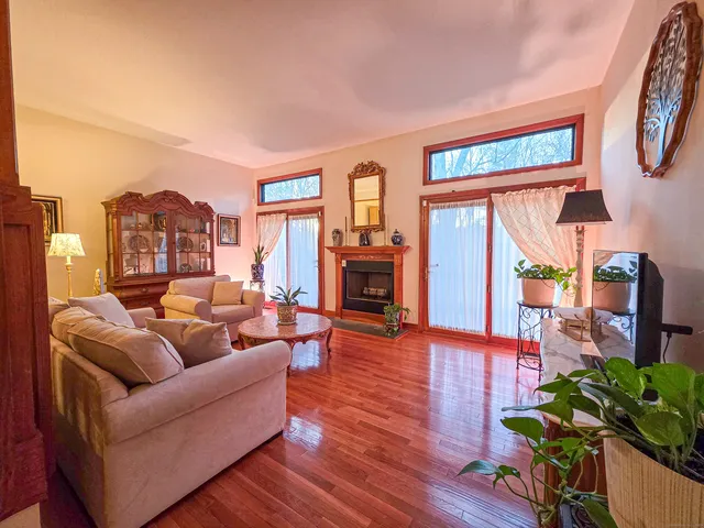 $349,900 | 908 Mill Pond Drive, Unit 908, South Windsor, CT 06074