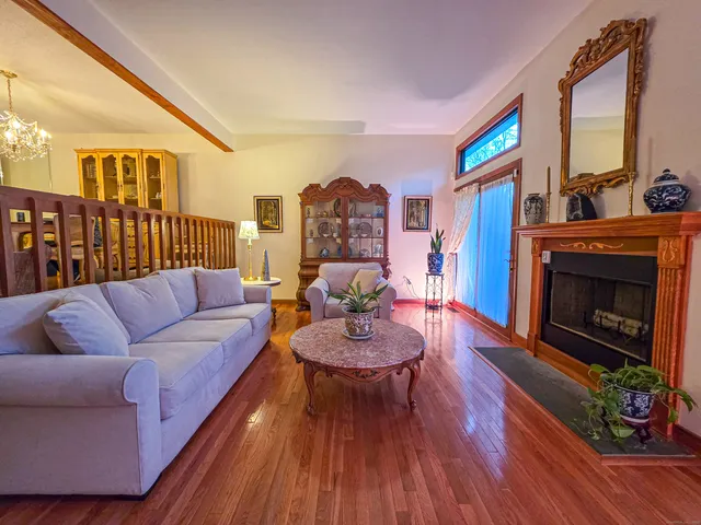 $349,900 | 908 Mill Pond Drive, Unit 908, South Windsor, CT 06074