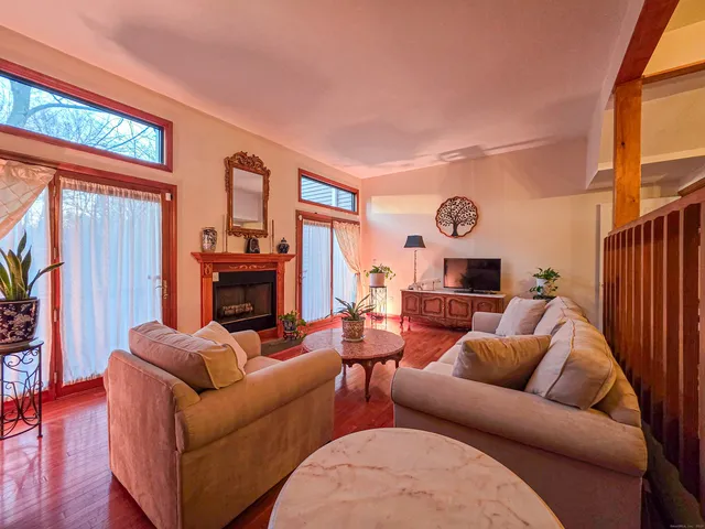 $349,900 | 908 Mill Pond Drive, Unit 908, South Windsor, CT 06074