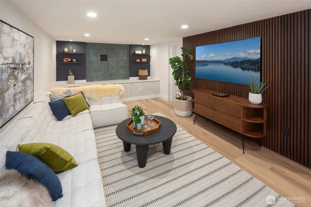 $1,095,000 | 10541 Ashworth Avenue North, Seattle, WA 98133