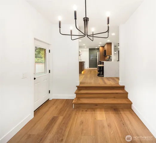 $1,095,000 | 10541 Ashworth Avenue North, Seattle, WA 98133