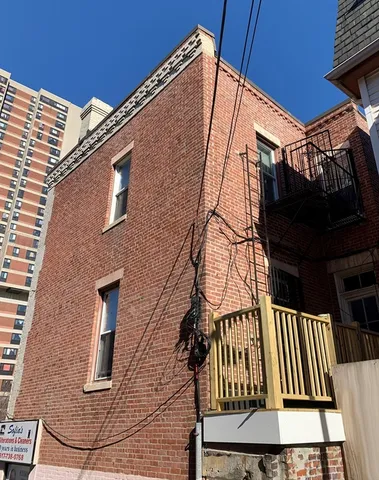 $3,095,000 | 820-824 Huntington Avenue, Boston, MA 02115