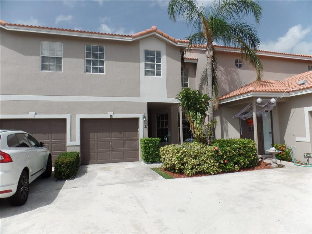 20951 Vía Jasmine, Unit 2 Boca Raton, FL 33428 - Photo 3 of 39 Photo 3