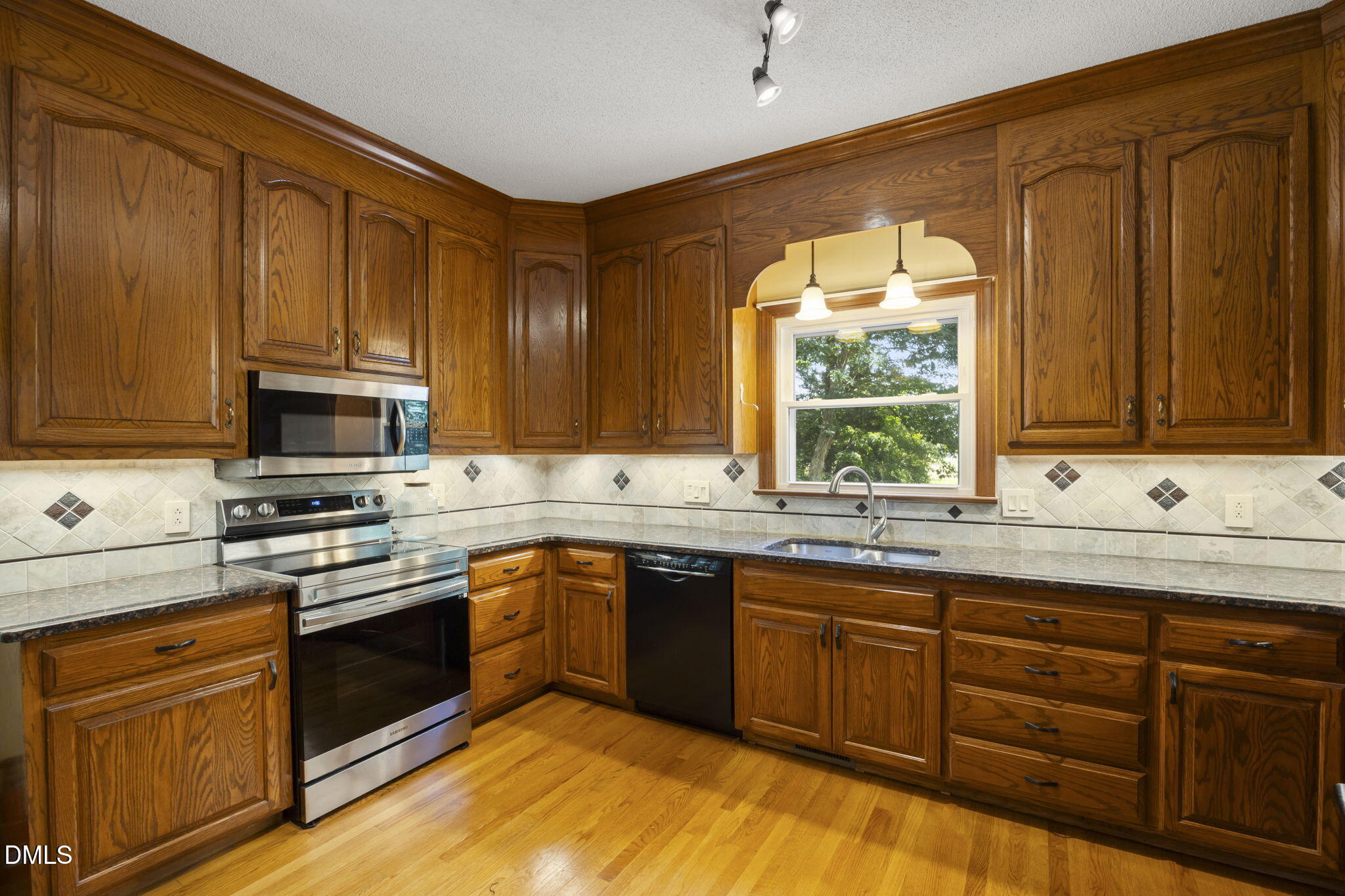 3208 Shady Grove Road Durham, NC 27703 - Photo 27 of 92