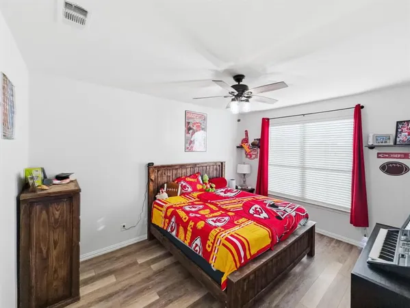 $4,500 | 208 Crest Lane, Decatur, TX 76234