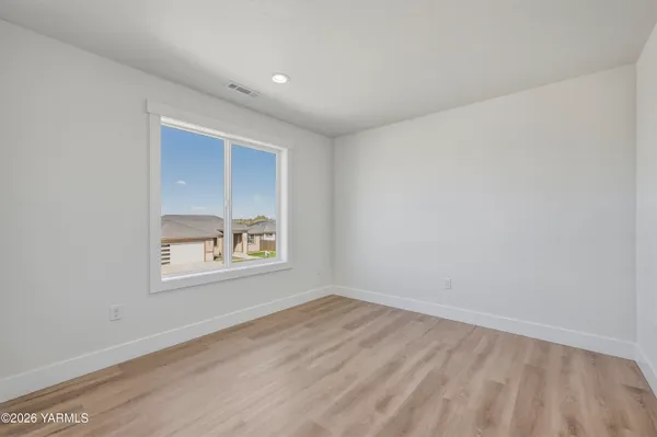 $499,000 | 308 Victoria Street, Sunnyside, WA 98944