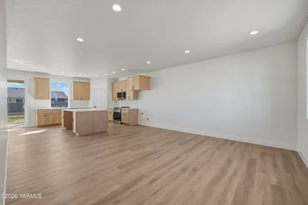 $499,000 | 308 Victoria Street, Sunnyside, WA 98944