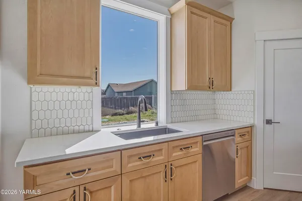 $499,000 | 308 Victoria Street, Sunnyside, WA 98944