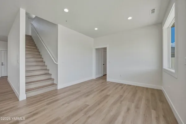 $499,000 | 308 Victoria Street, Sunnyside, WA 98944