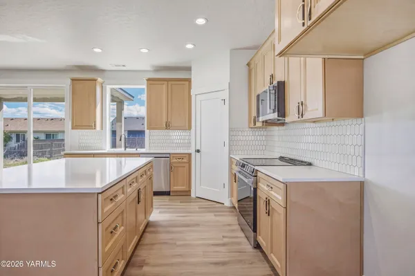 $499,000 | 308 Victoria Street, Sunnyside, WA 98944
