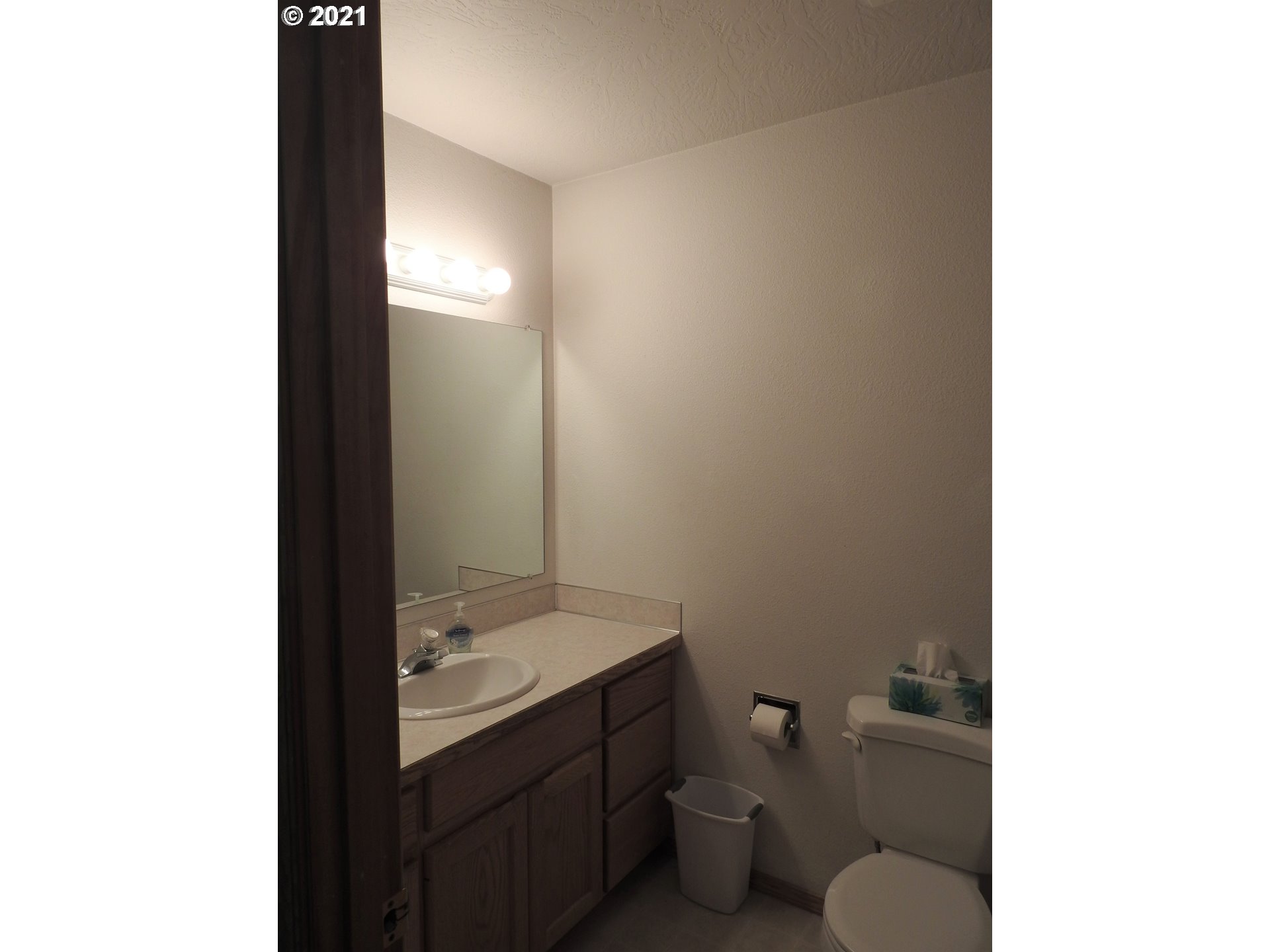 185 65th Place Springfield, OR 97478 - Photo 12 of 30