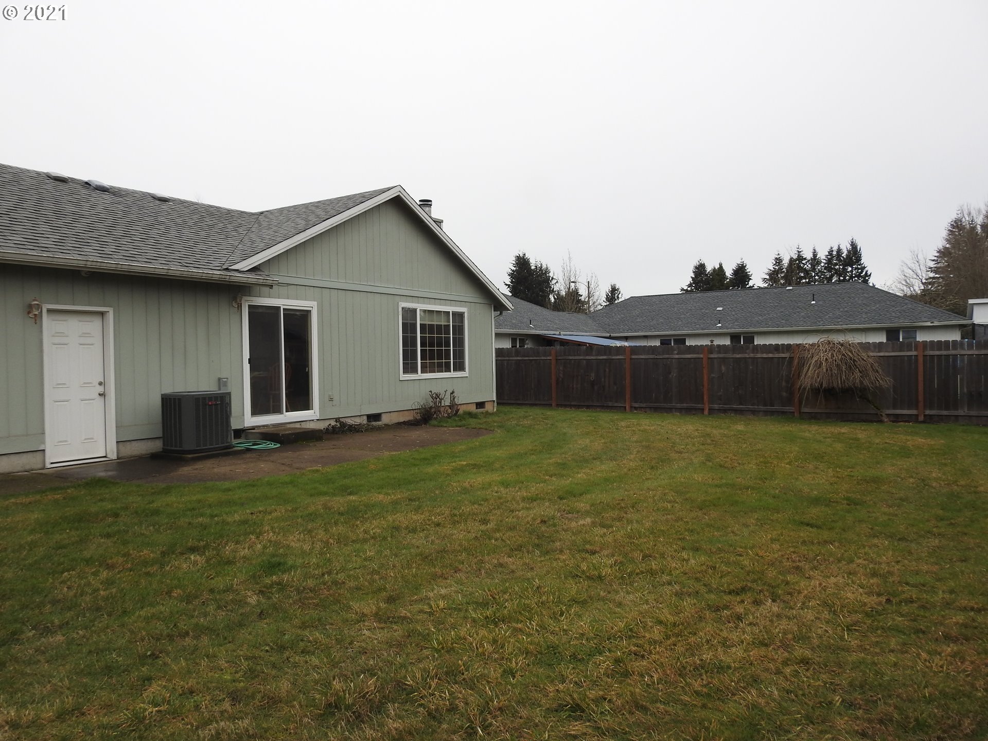 185 65th Place Springfield, OR 97478 - Photo 24 of 30