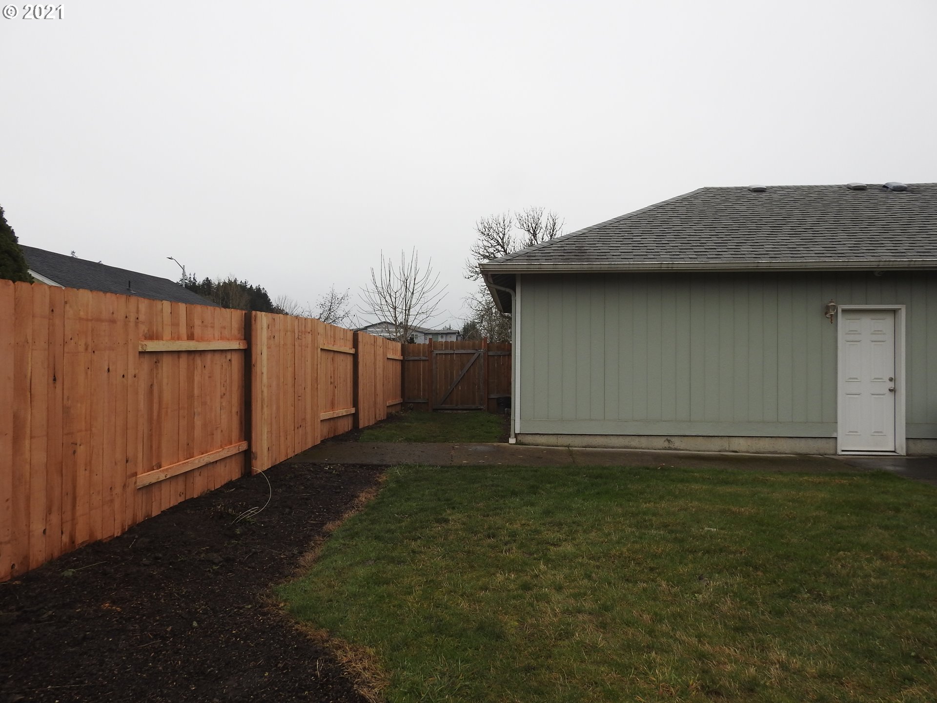 185 65th Place Springfield, OR 97478 - Photo 27 of 30