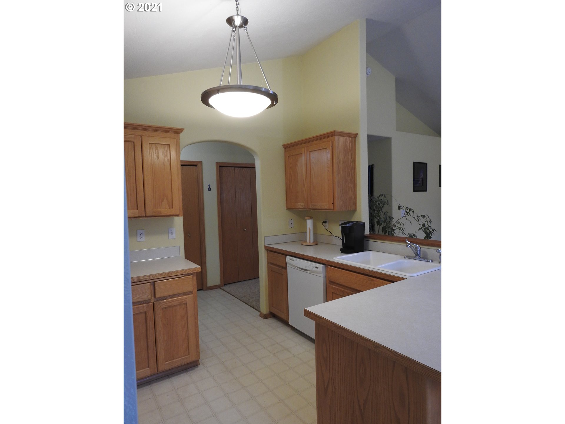 185 65th Place Springfield, OR 97478 - Photo 9 of 30