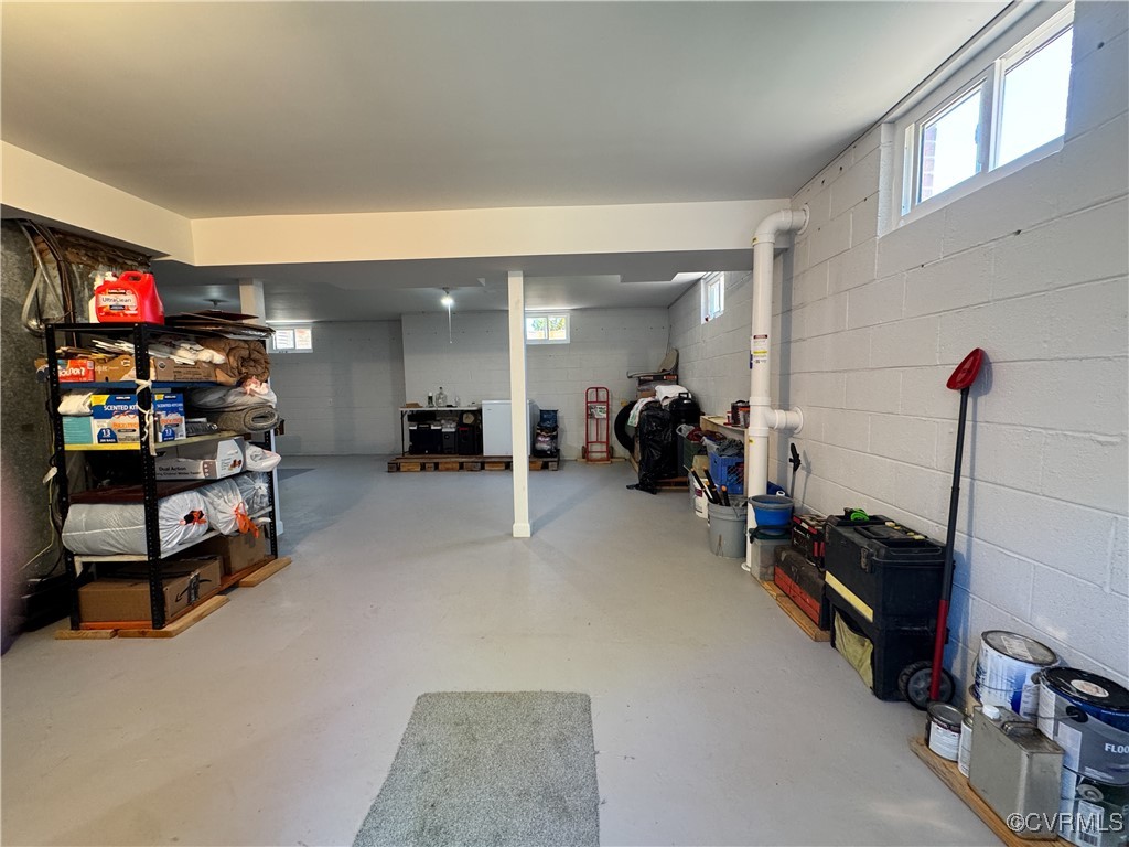 2729 Cumberland Road Farmville, VA 23901 - Photo 38 of 45 a view of a room with gym equipment
