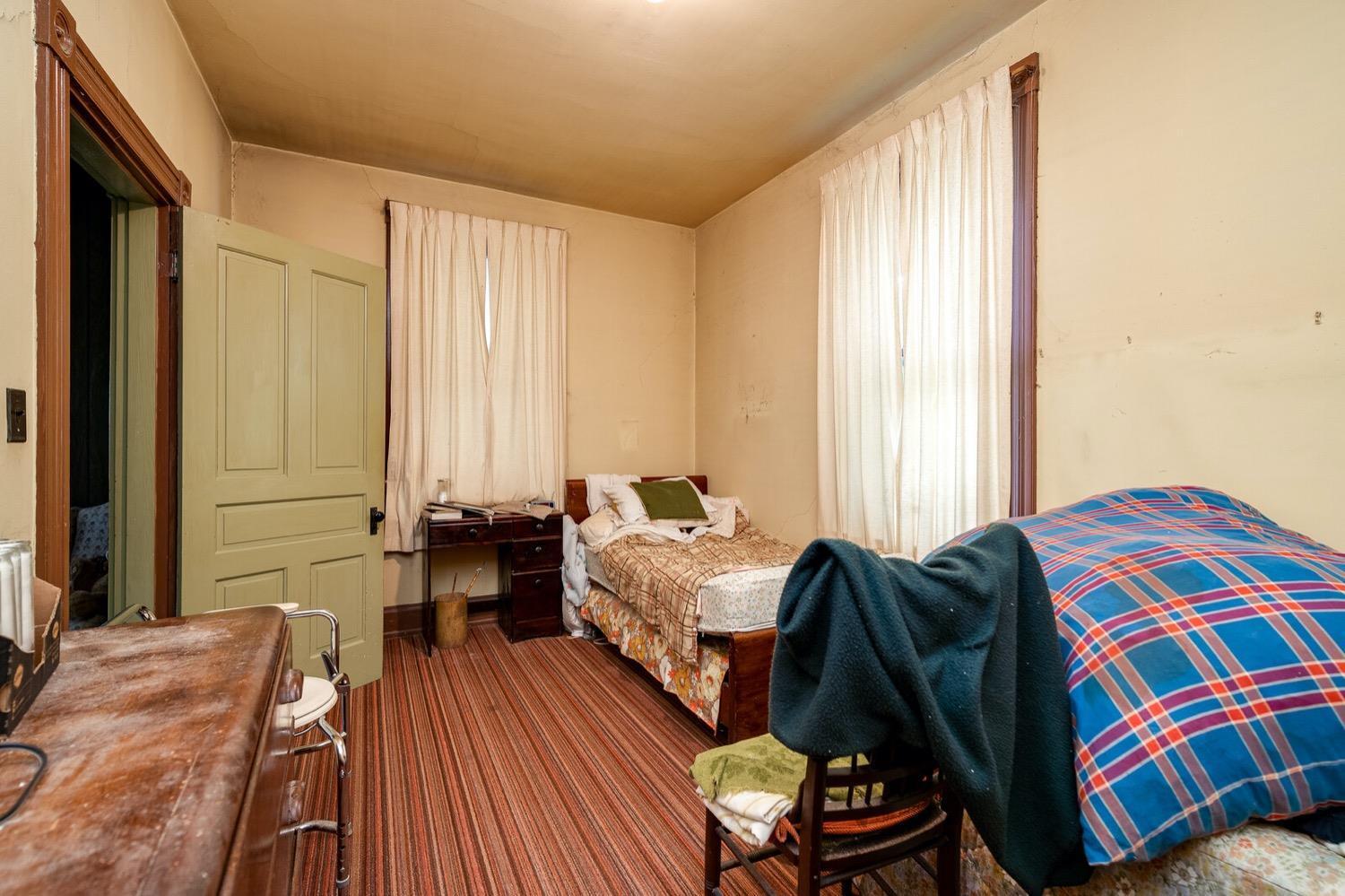 5708 Ridge Avenue Cincinnati, OH 45213 - Photo 10 of 32 Gallery Image 10
