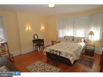 348 Penn Road Wynnewood, PA 19096 - Photo 9 of 12