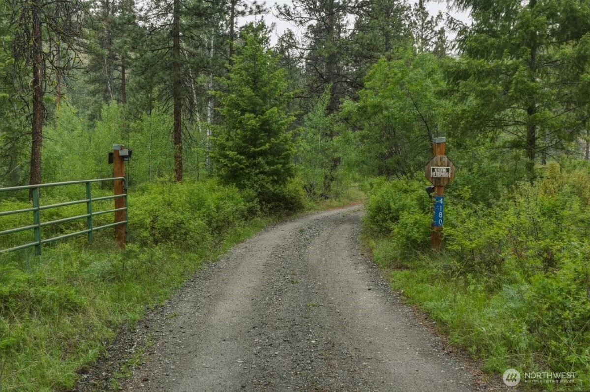 0 Washington Creek Road Chelan, WA 98816 - Photo 29 of 29 a view of a pathway with a park
