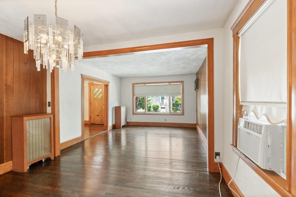 29-31 Winthrop Road Everett, MA 02149 - Photo 3 of 30 Gallery Image 3
