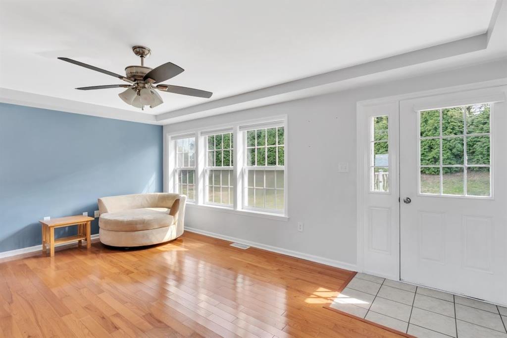 4505 Battle Ridge Road McDonald, PA 15057 - Photo 9 of 24