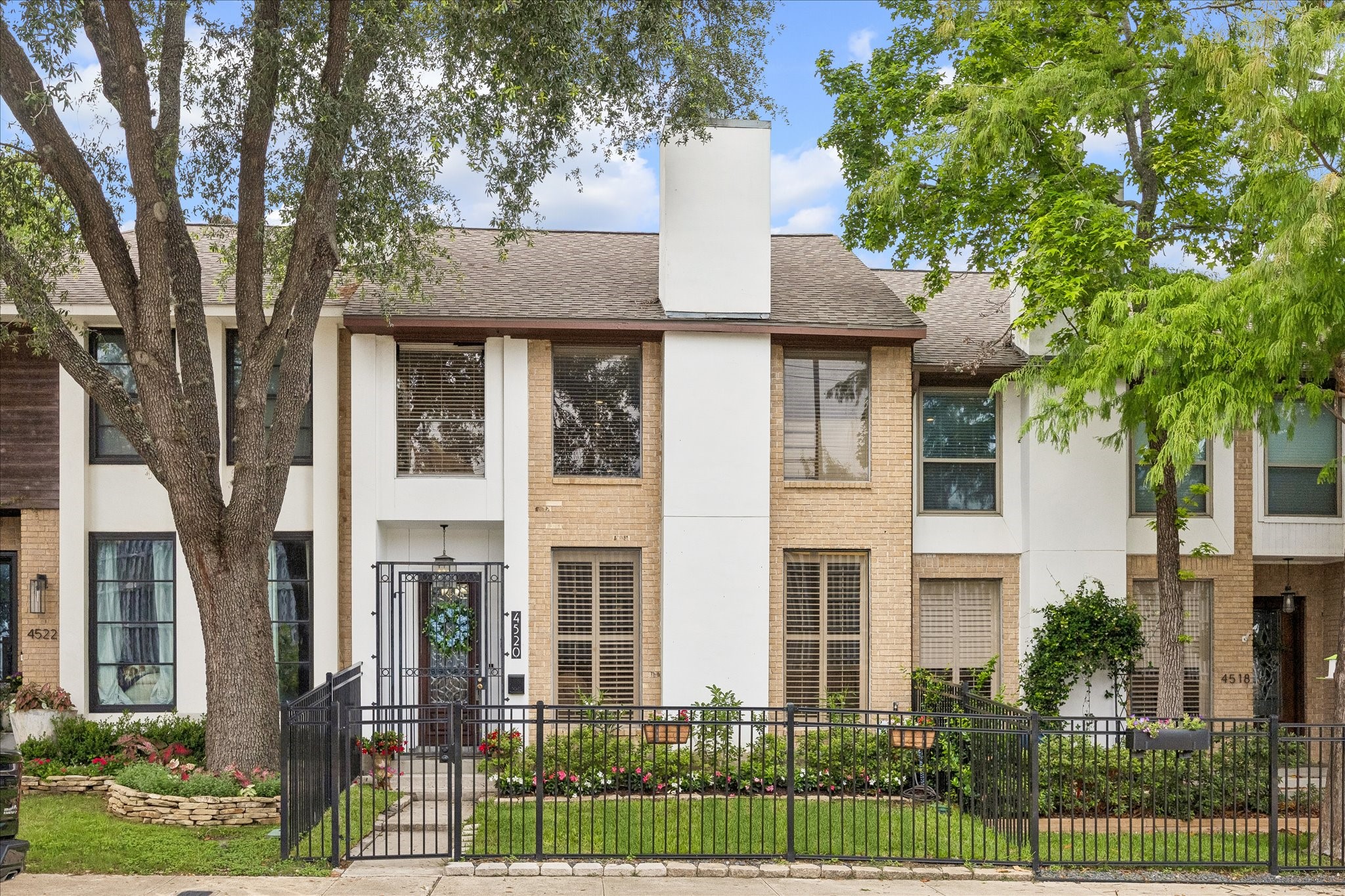 4520 Dickson Street Houston, TX 77007 - Photo 2 of 25 New front fence and gated entry.