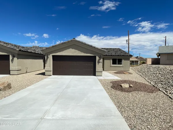 $1,695 | 2445 Swift Drive, Unit 102, Lake Havasu City, AZ 86404