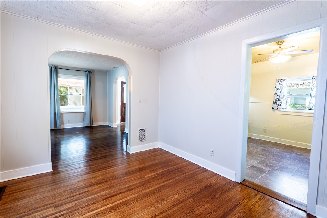 58 Coventry Avenue Rochester, NY 14610 - Photo 11 of 20