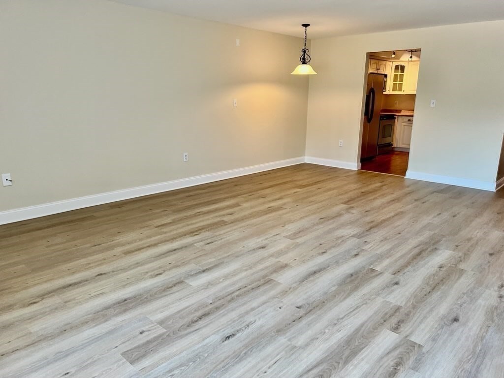 402 Paradise Road, Unit 1C Swampscott, MA 01907 - Photo 18 of 27