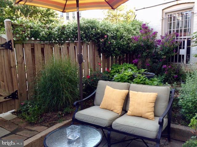 101 North Carolina Avenue Southeast, Unit 110 Washington, DC 20003 - Photo 33 of 35