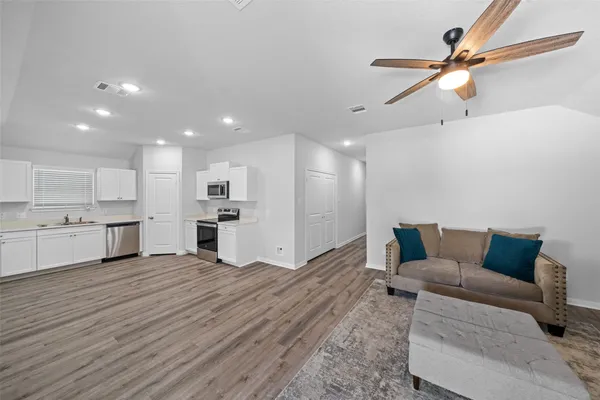 $1,650 | 1434 25th Street, Hempstead, TX 77445