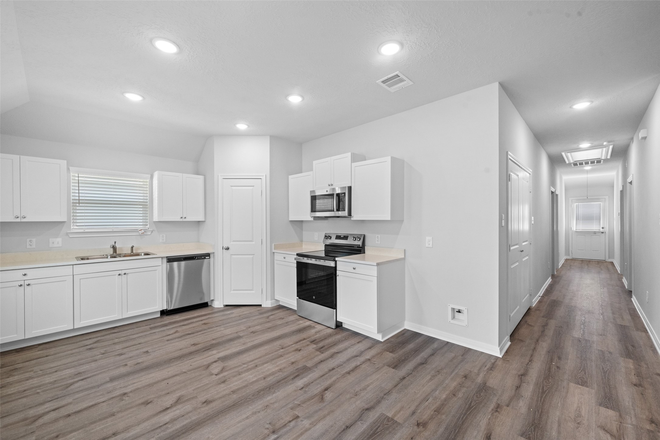 1434 25th Street Hempstead, TX 77445 - Photo 8 of 20