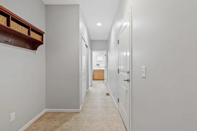 $3,500 | 2117 Vermillion Curve, Woodbury, MN 55129