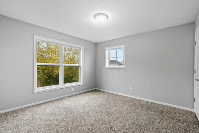 $3,500 | 2117 Vermillion Curve, Woodbury, MN 55129