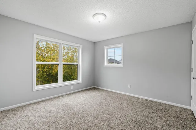 $3,500 | 2117 Vermillion Curve, Woodbury, MN 55129