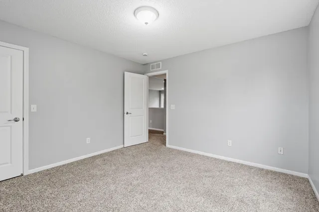 $3,500 | 2117 Vermillion Curve, Woodbury, MN 55129