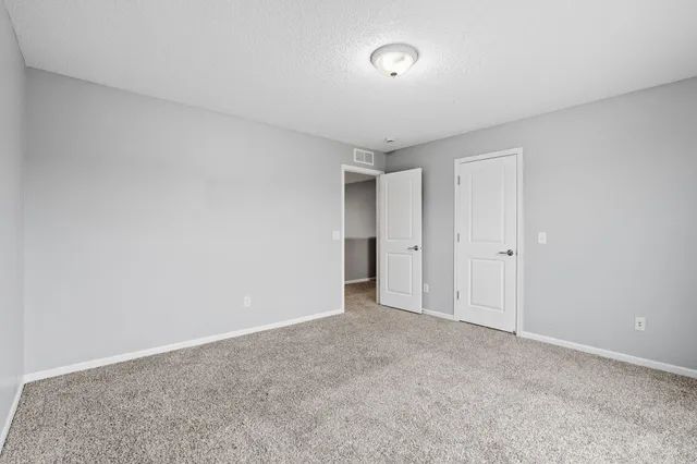 $3,500 | 2117 Vermillion Curve, Woodbury, MN 55129