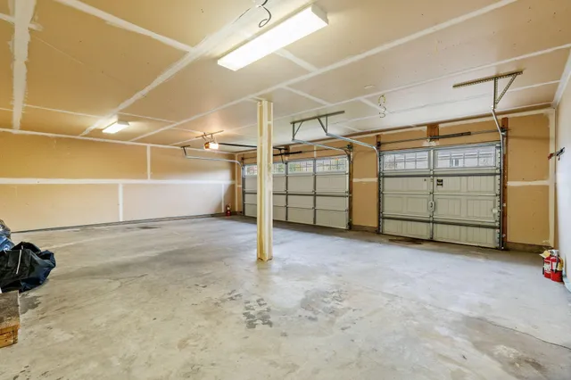 $3,500 | 2117 Vermillion Curve, Woodbury, MN 55129