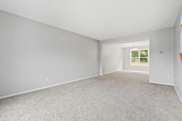 $3,500 | 2117 Vermillion Curve, Woodbury, MN 55129